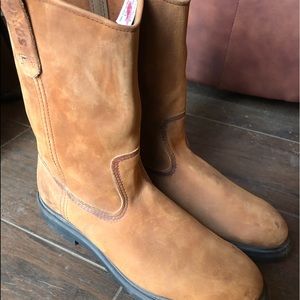 Red Wing Pecos Boots size 9”New Style no. 8188